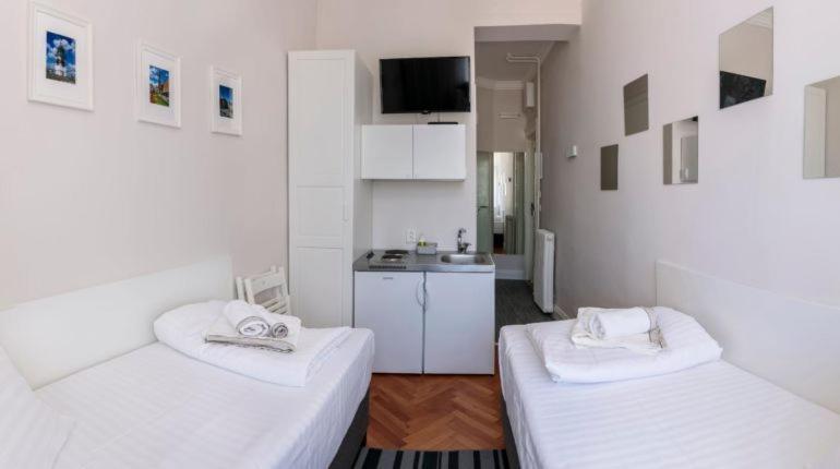 Homerent Dream Apartment Новий Сад Екстер'єр фото